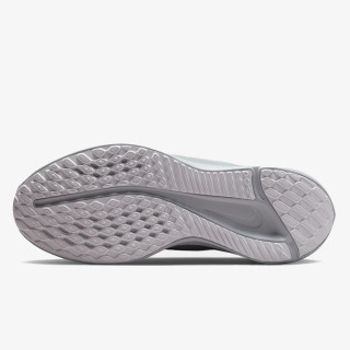 NIKE WMNS NIKE QUEST 5 