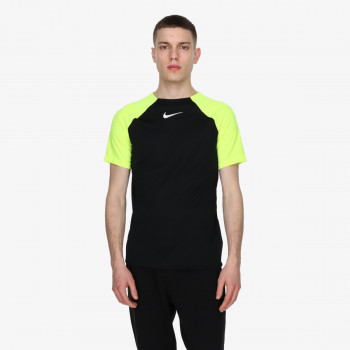 NIKE Academy Pro 