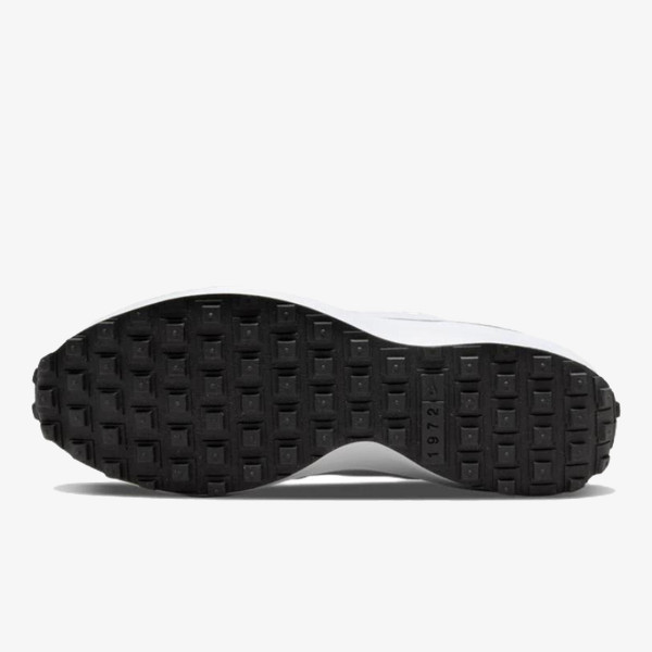 NIKE Waffle Debut 