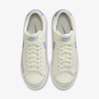 Nike W BLAZER LOW PLATFORM 