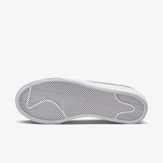 Nike W BLAZER LOW PLATFORM 