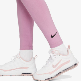 Nike Sportswear Club 