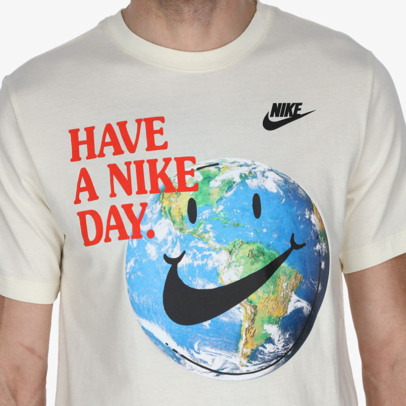 Nike Sportswear 