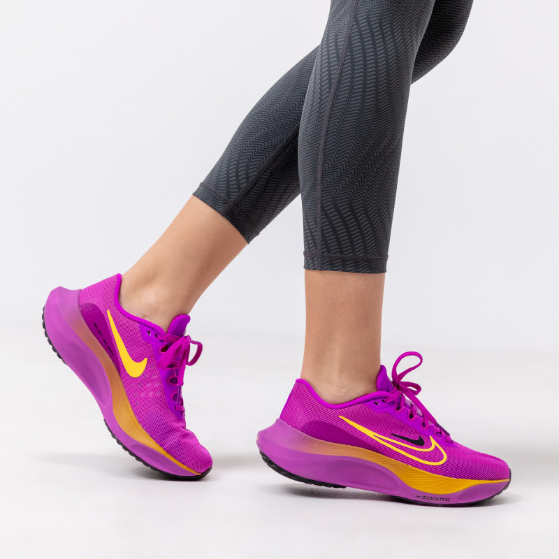 Nike WMNS ZOOM FLY 5 