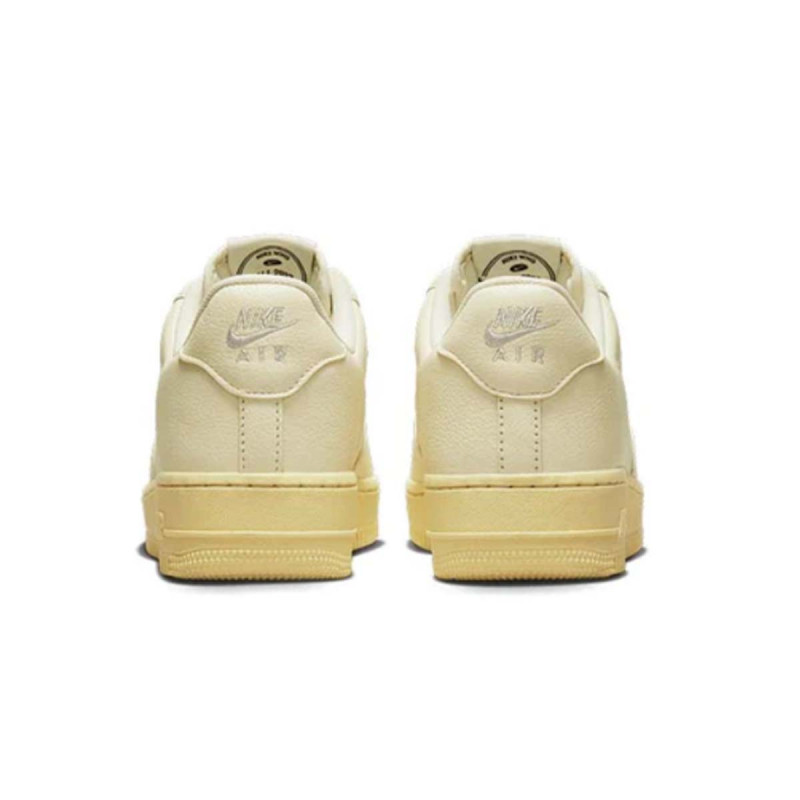 Nike WMNS AIR FORCE 1 '07 LX 