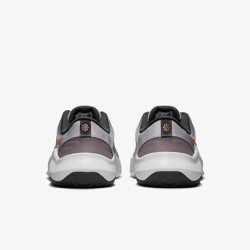 Nike Legend Essential 3 Premium 