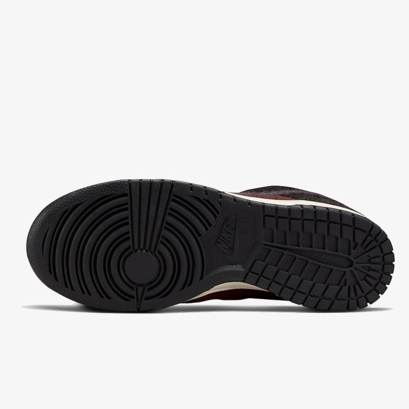 Nike W NIKE DUNK LOW SE CC 