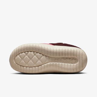 Nike W NIKE BURROW SE 