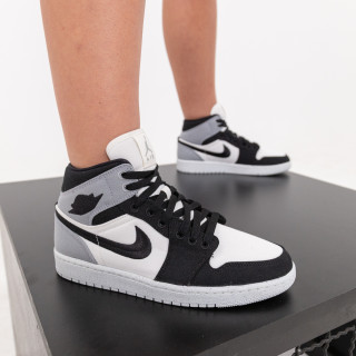 Nike WMNS AIR JORDAN 1 MID SE 