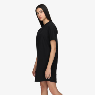 Nike Essential 