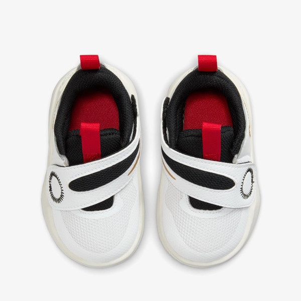 Nike Team Hustle D 11 