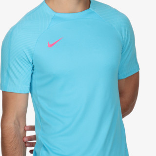 NIKE Dri-FIT Strike 