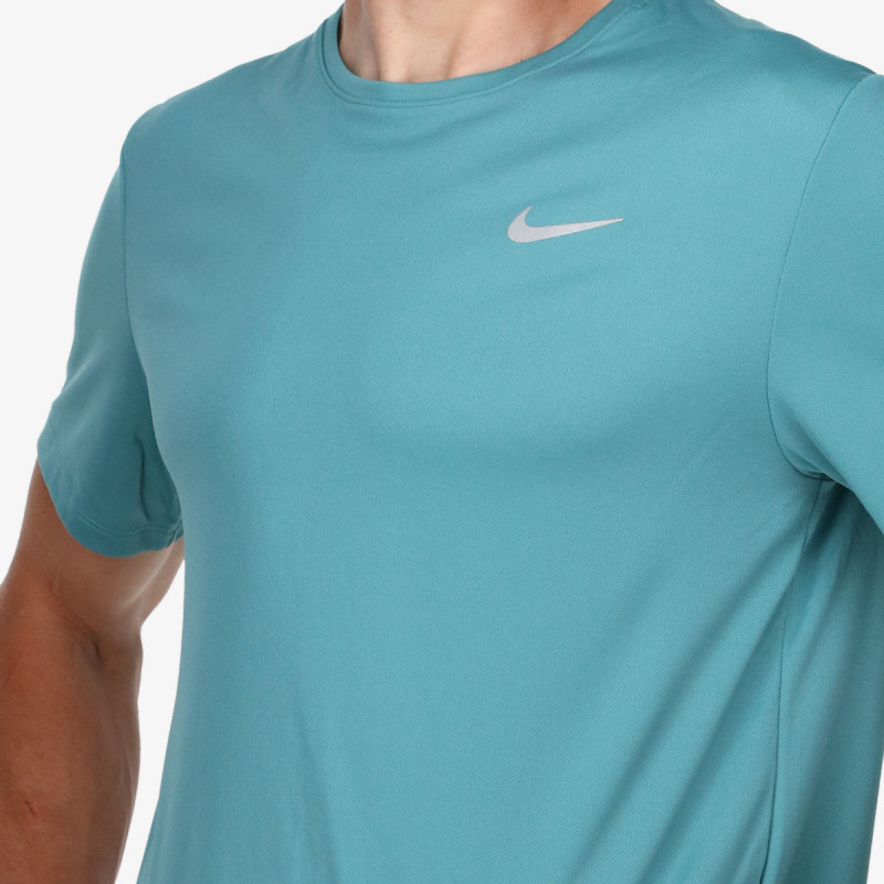 Nike Miler 
