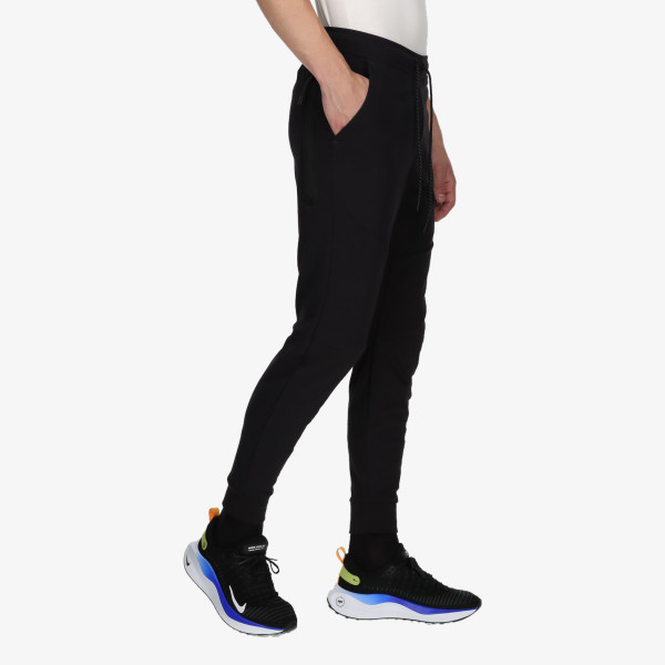 Nike M NK TECH JGGR LGHTWHT 