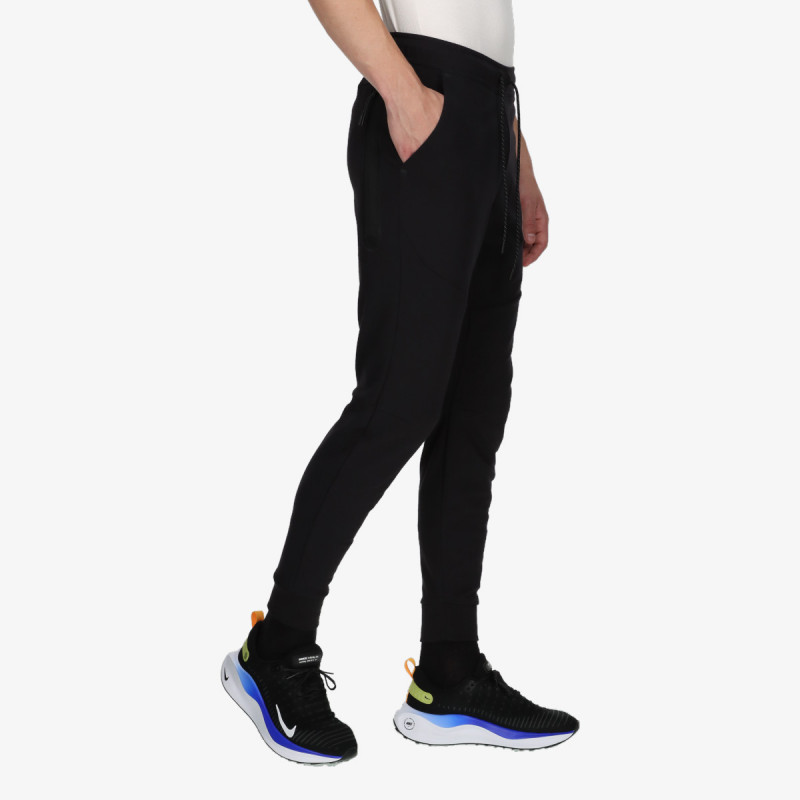 Nike M NK TECH JGGR LGHTWHT 