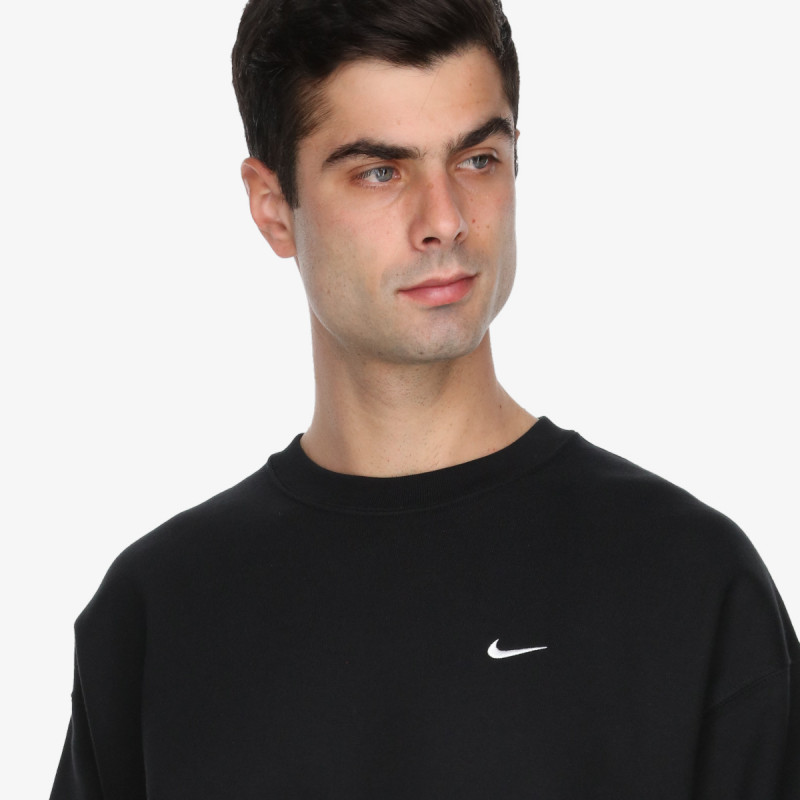 Nike Solo Swoosh 