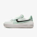 Nike W AF1 PLT.AF.ORM SC 