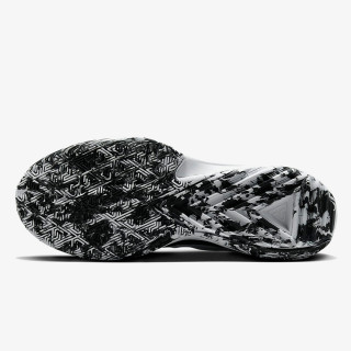 Nike ZOOM FREAK 5 