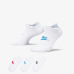 Nike Sportswear Everyday Essential 