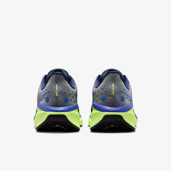 Nike Vomero 17 