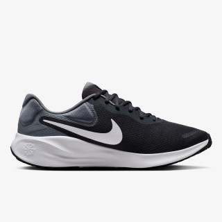 Nike Revolution 7 
