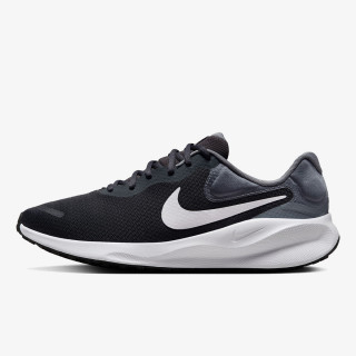 Nike Revolution 7 