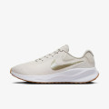 Nike Revolution 7 