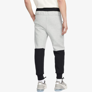 Nike Tech Fleece 