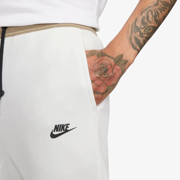 Nike M NK TCH FLC JGGR 