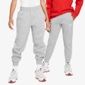Nike Sportswear Club 