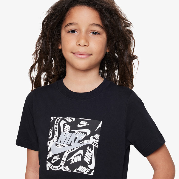 Nike K NSW TEE CLUB SESONAL HBR GFX 