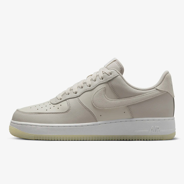 Nike AIR FORCE 1 '07 LV8 