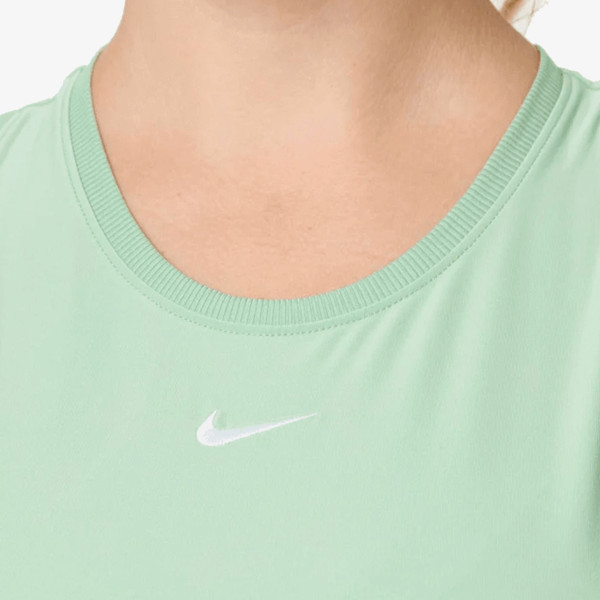 Nike Victory 