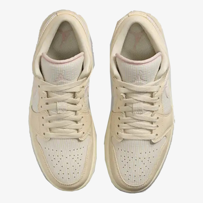 Nike WMNS AIR JORDAN 1 LOW SE V2