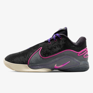 Nike LEBRON XXII 