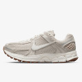 Nike W NIKE VOMERO 5 NA 