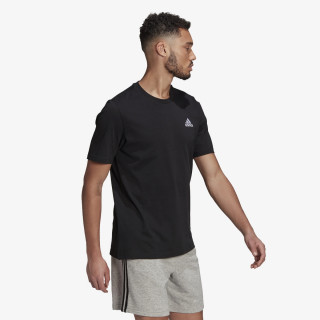 adidas ESSENTIALS EMBROIDERED SMALL LOGO 