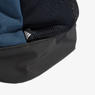 adidas LINEAR BP 