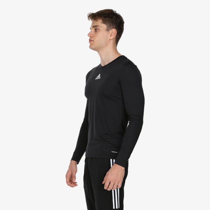 adidas TEAM BASE TEE 