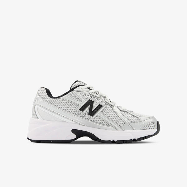 New Balance 740 
