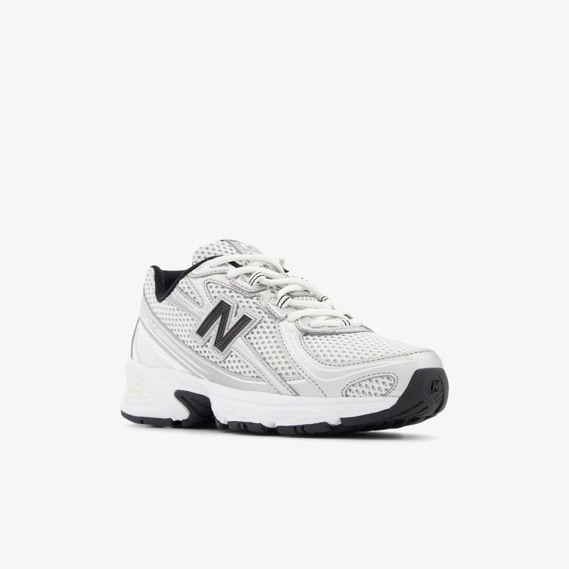 New Balance 740 