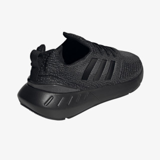 adidas SWIFT RUN 22 