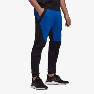 adidas DESIGNED FOR GAMEDAY 