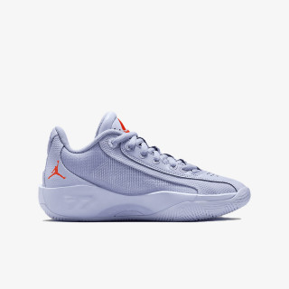 Nike Luka .77 