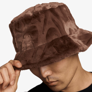 Nike Apex Faux Fur