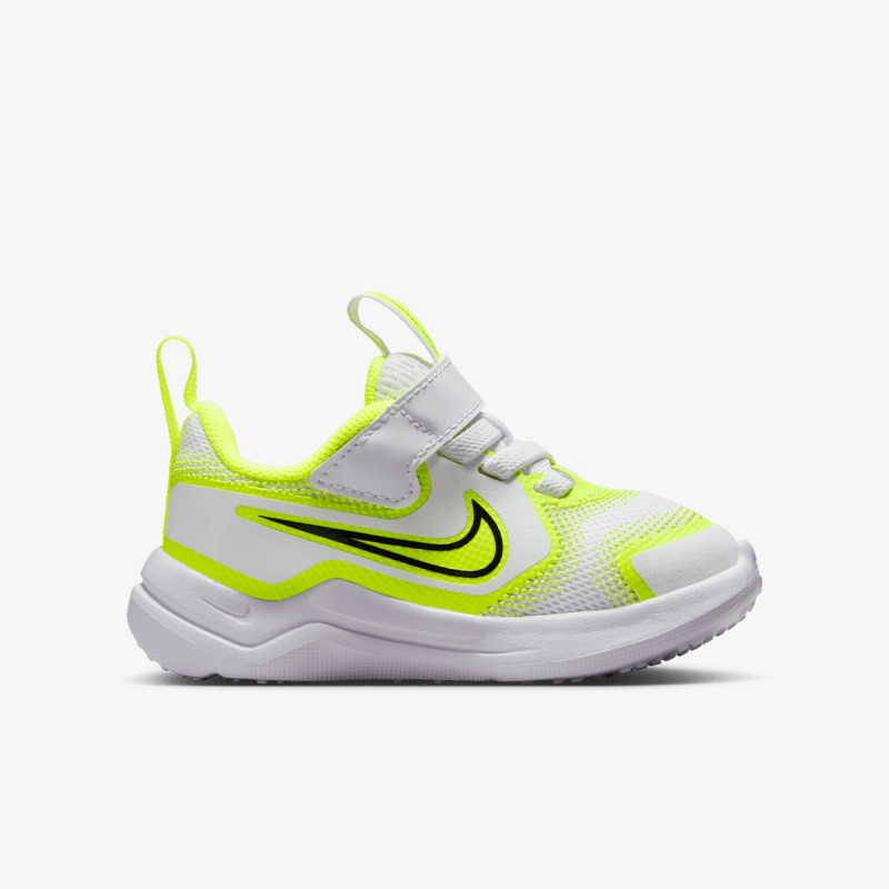 Nike Cosmic Runner 