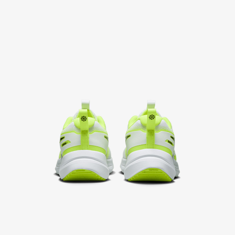 Nike Cosmic Runner 