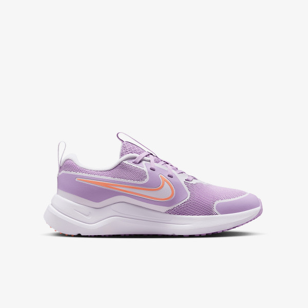 Nike Cosmic Runner 