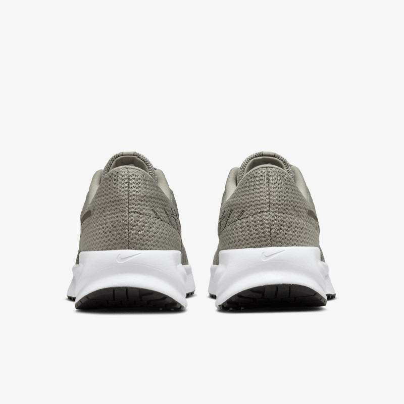 Nike Run Defy 