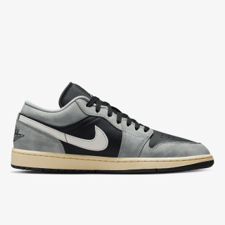 Nike Air Jordan 1 Low SE 